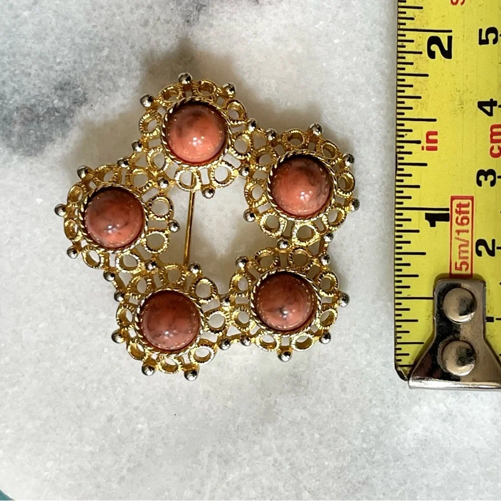 Vintage Sarah Coventry Signed Brooch